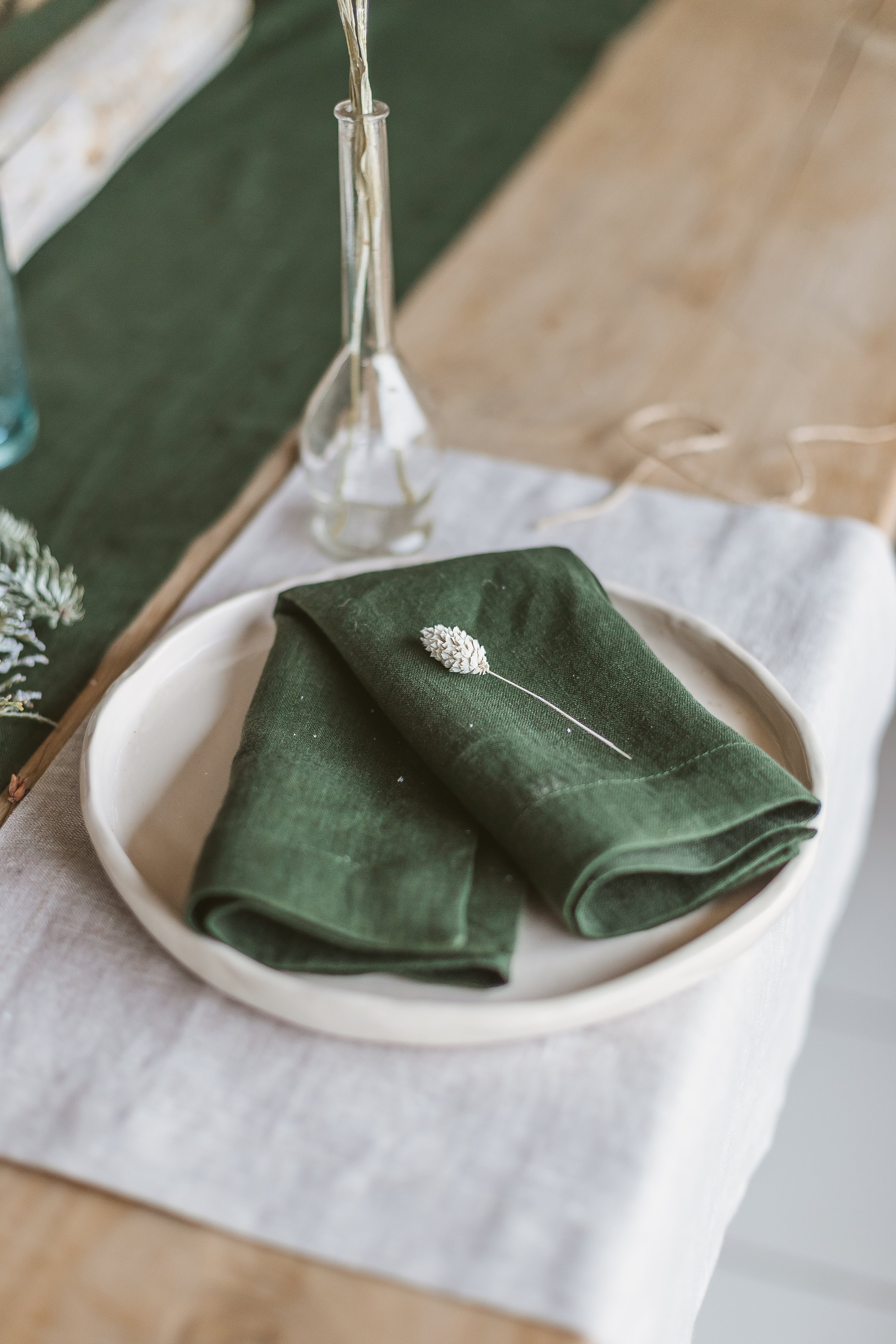 Green dots Linen Napkins - Deep green- Set of 2