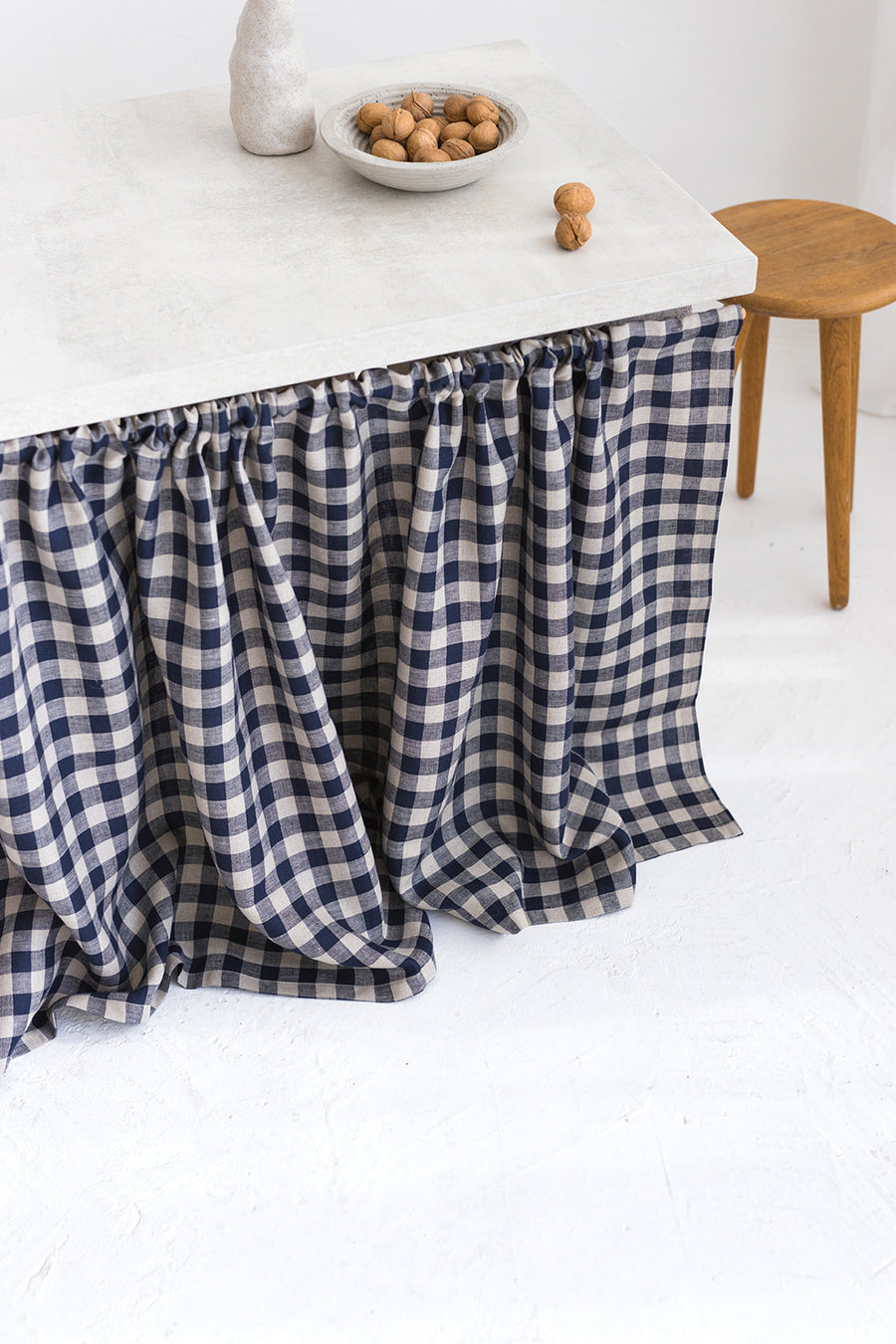 linen sink skirt